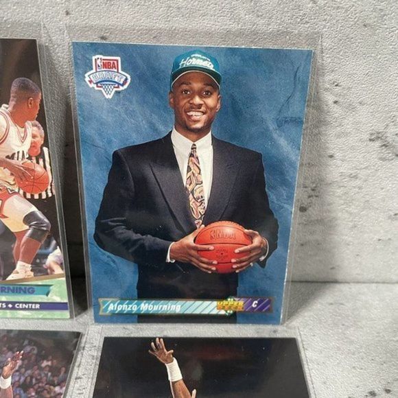 HUGE LOT Alonzo Mourning Rookie Cards 1992-93 Upper Deck RC‎ Charlotte Hornets - Picture 4 of 10